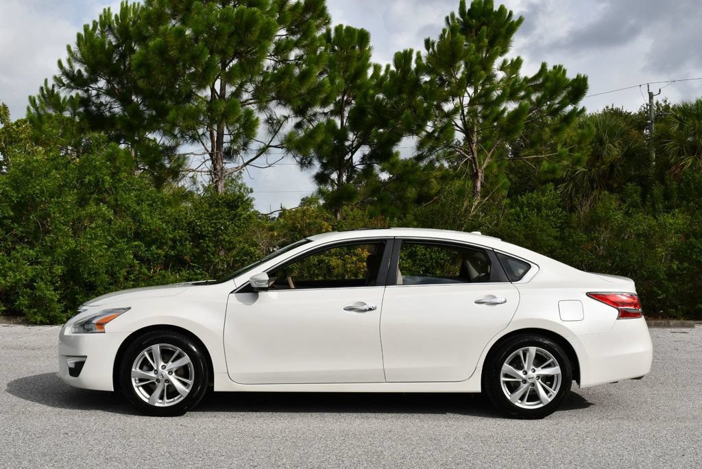Used 2015 Nissan Altima 2.5 SL w/ Moonroof Package FWD image 26