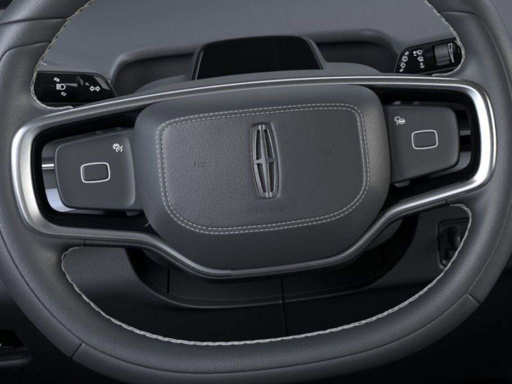 New 2026 Lincoln Navigator Reserve image 12