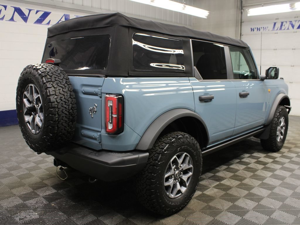 Used 2022 Ford Bronco Badlands AWD/4WD image 6