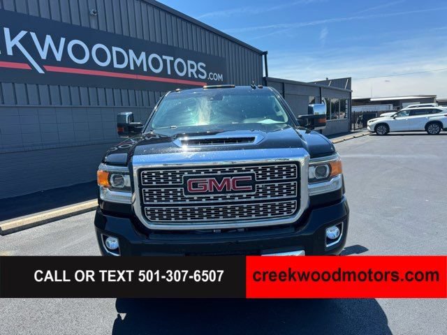 Used 2019 GMC Sierra 2500 Denali w/ Duramax Plus Package AWD/4WD image 15