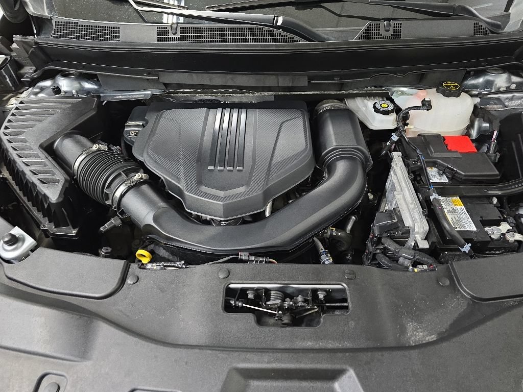 Used 2026 Chevrolet Traverse RS AWD/4WD image 13