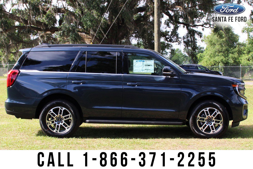 New 2025 Ford Expedition Active image 9