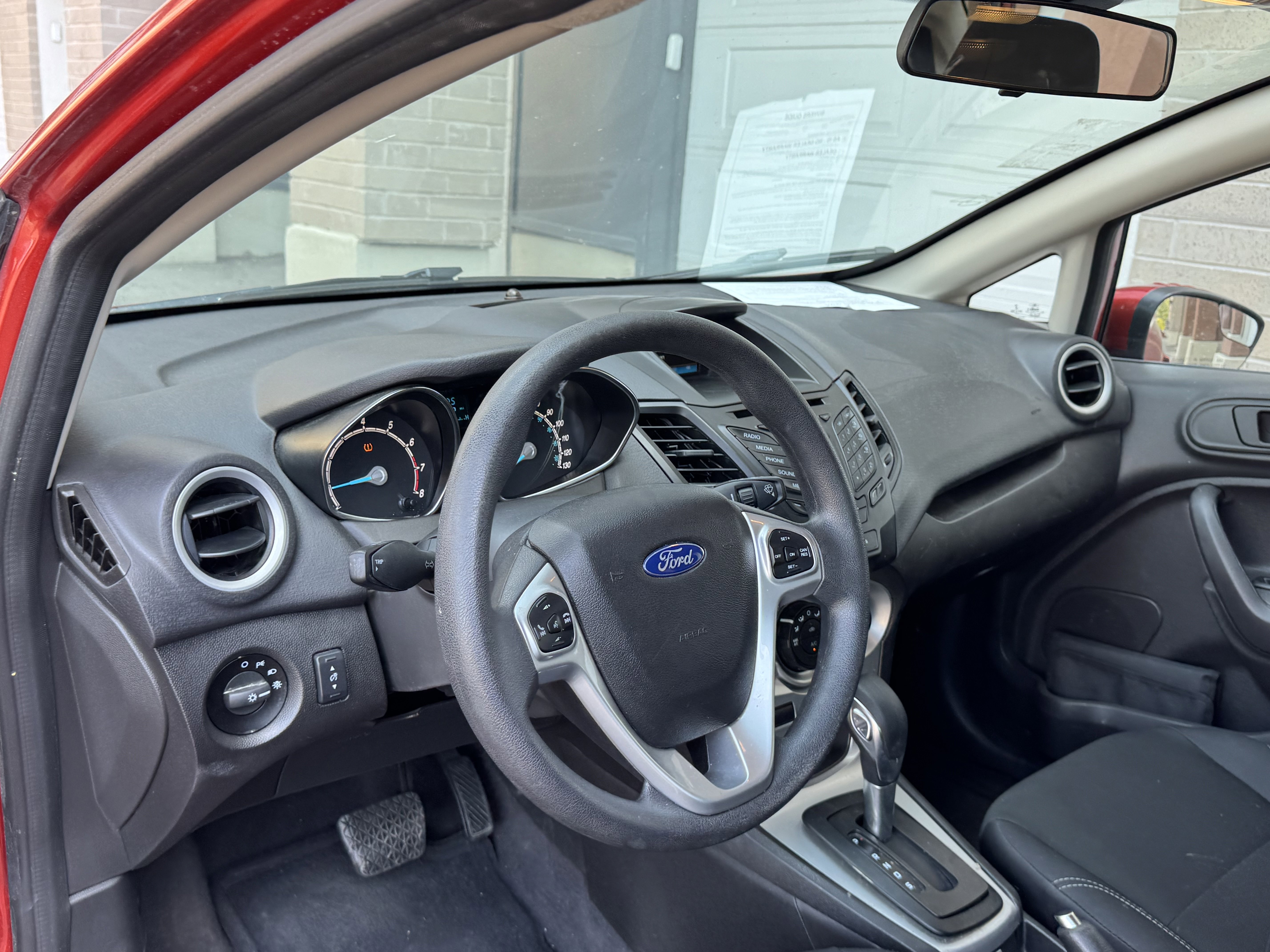 Used 2019 Ford Fiesta SE image 14