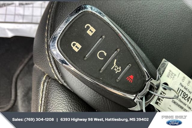 Used 2023 Chevrolet Traverse LT w/ LT Premium Package image 9