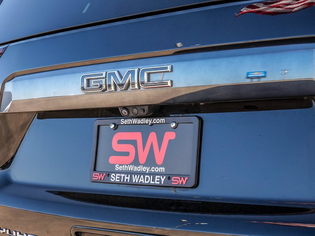 Used 2023 GMC Yukon Denali Ultimate AWD/4WD image 13