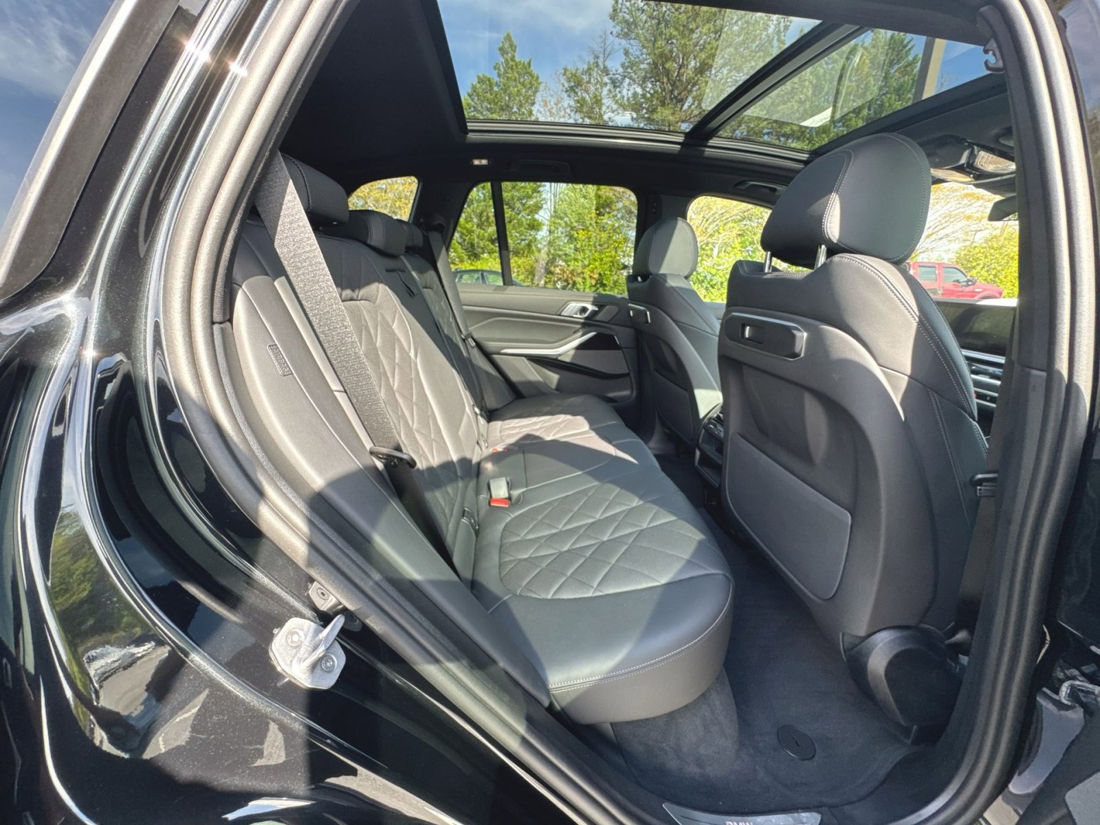 Certified 2025 BMW X5 xDrive40i w/ Premium Package image 32