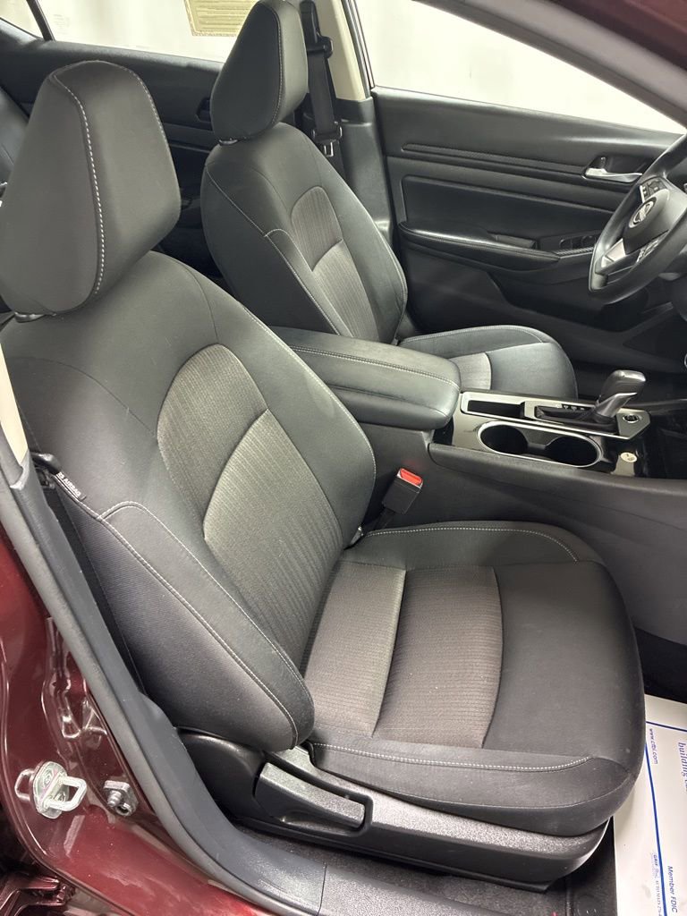 Used 2024 Nissan Altima 2.5 SV image 26