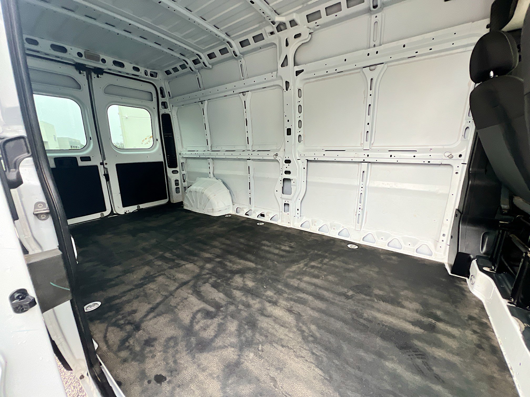 Used 2023 RAM ProMaster 2500 image 34