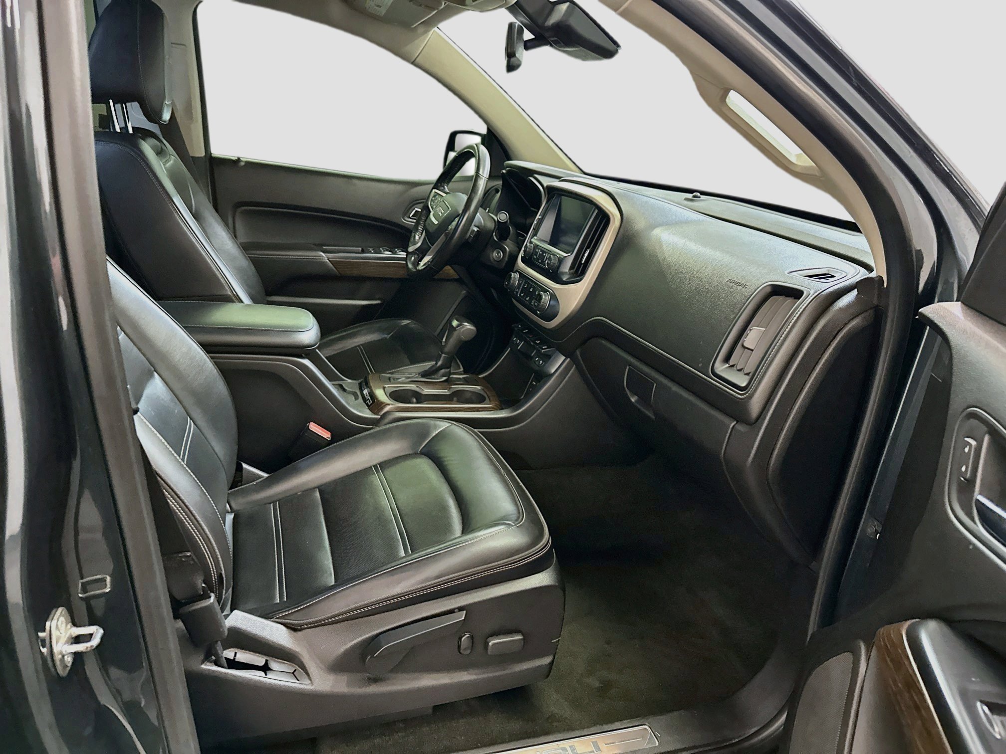 Used 2018 GMC Canyon Denali AWD/4WD image 32