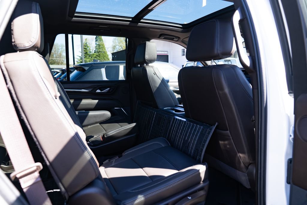 Used 2024 GMC Yukon Denali AWD/4WD image 26