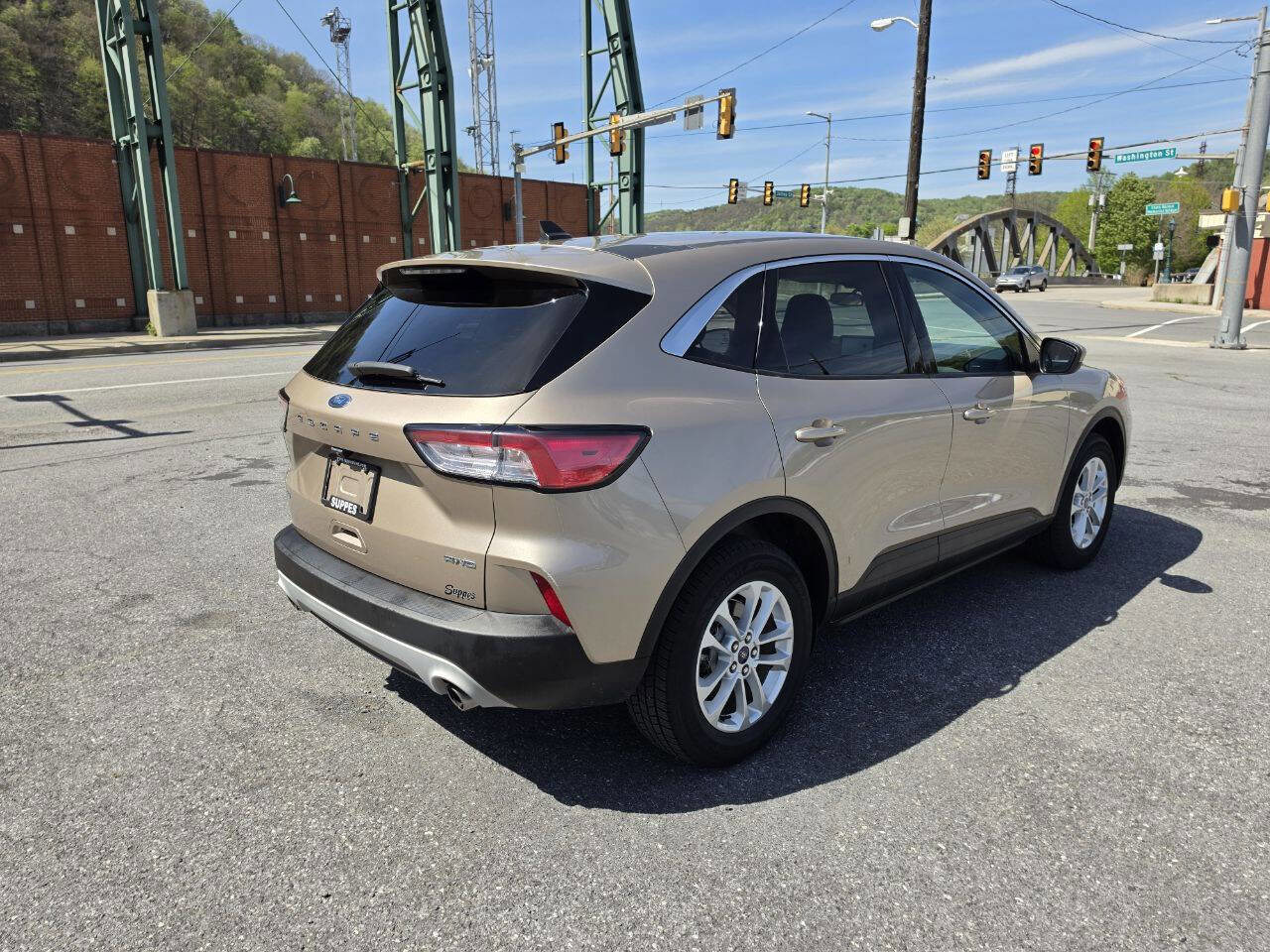 Used 2020 Ford Escape SE AWD/4WD image 8