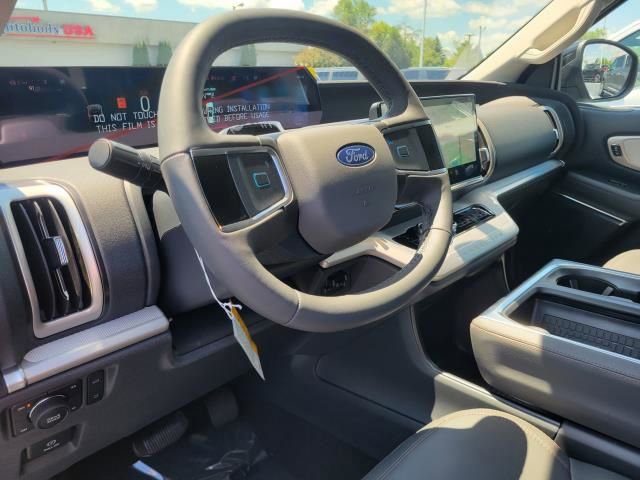 New 2025 Ford Expedition Active image 24