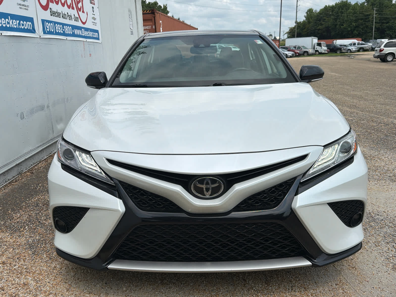 Used 2020 Toyota Camry XSE FWD image 5