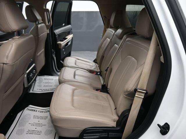Used 2024 Ford Expedition Limited image 17