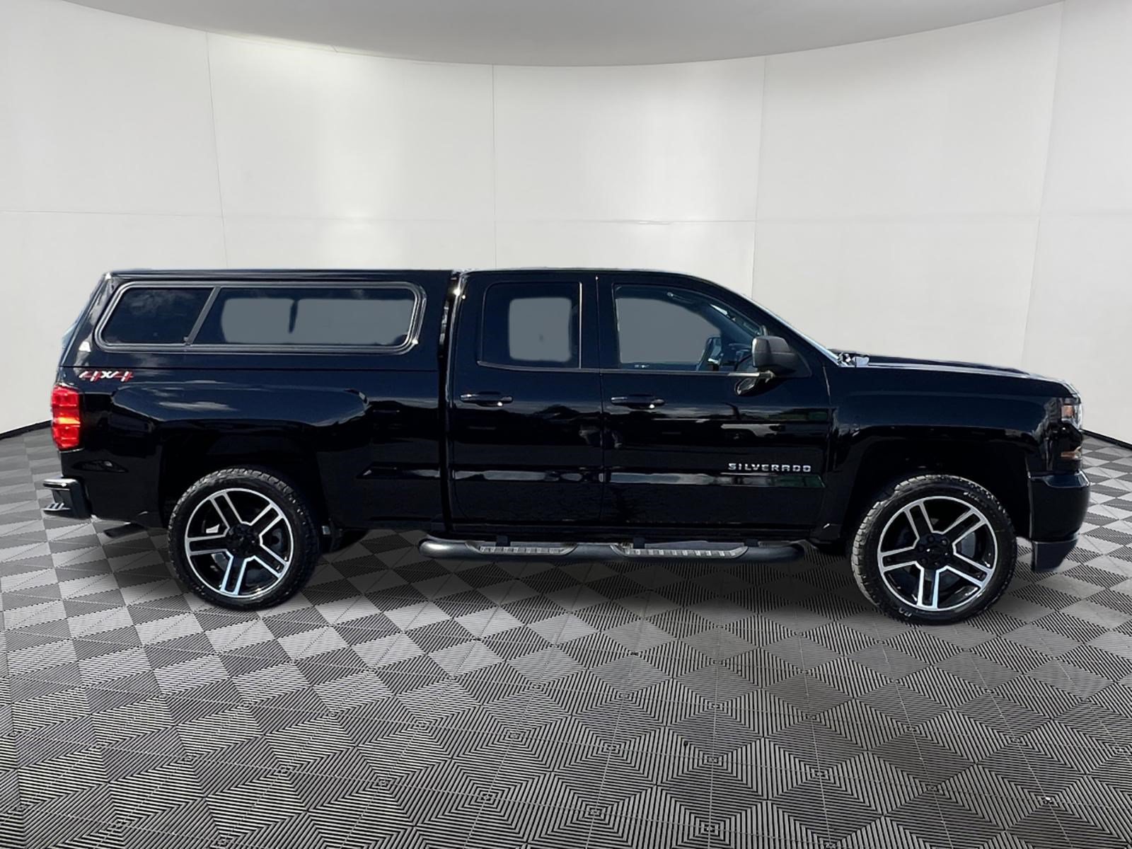 Used 2018 Chevrolet Silverado 1500 Custom w/ LPO, Black Pack AWD/4WD image 7