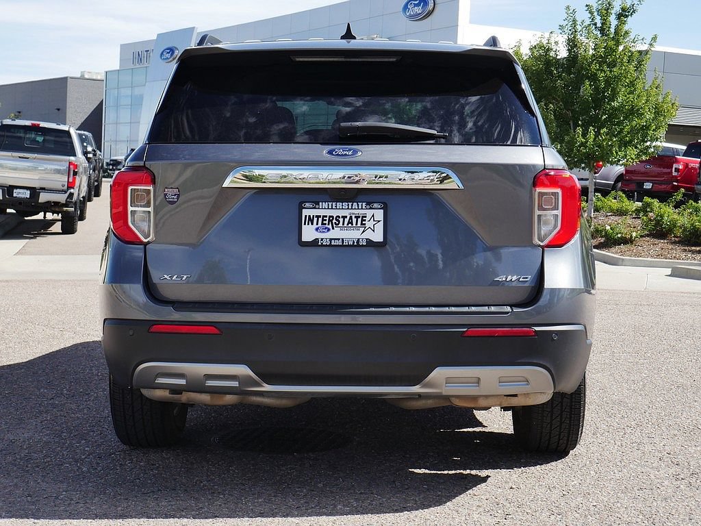 Used 2023 Ford Explorer XLT w/ Equipment Group 202A AWD/4WD image 5