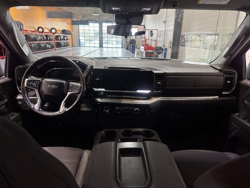 Used 2024 Chevrolet Silverado 1500 RST image 15