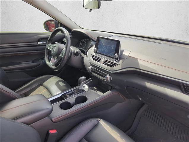 Used 2022 Nissan Altima 2.5 SR image 17