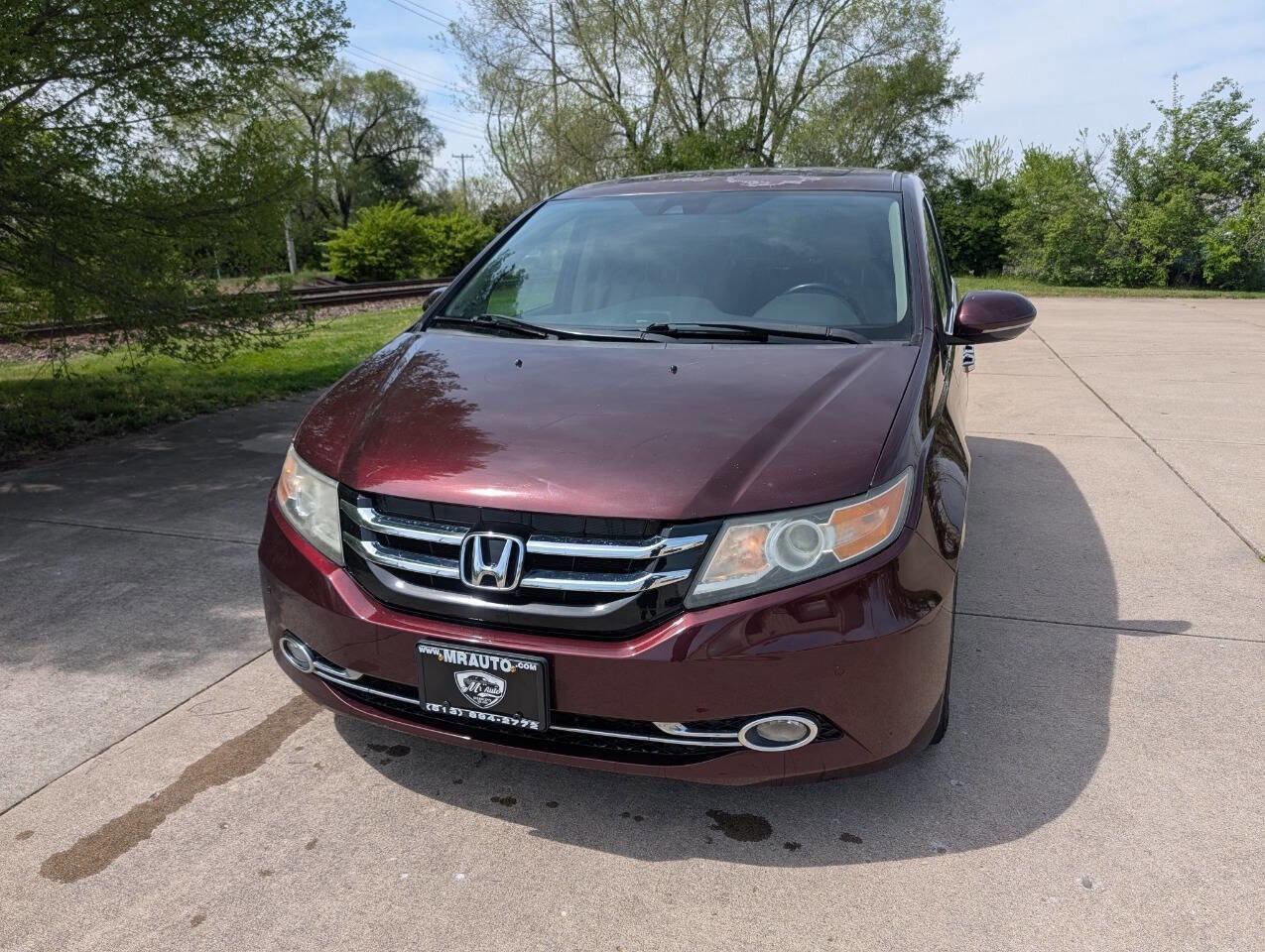 Used 2014 Honda Odyssey Touring Elite image 2