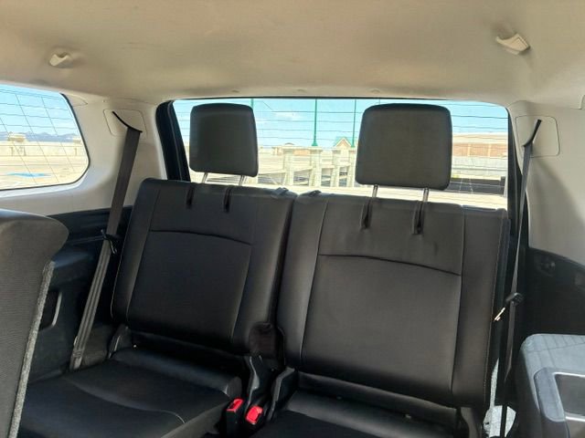 Used 2021 Toyota 4Runner SR5 Premium w/ Moonroof Package AWD/4WD image 21