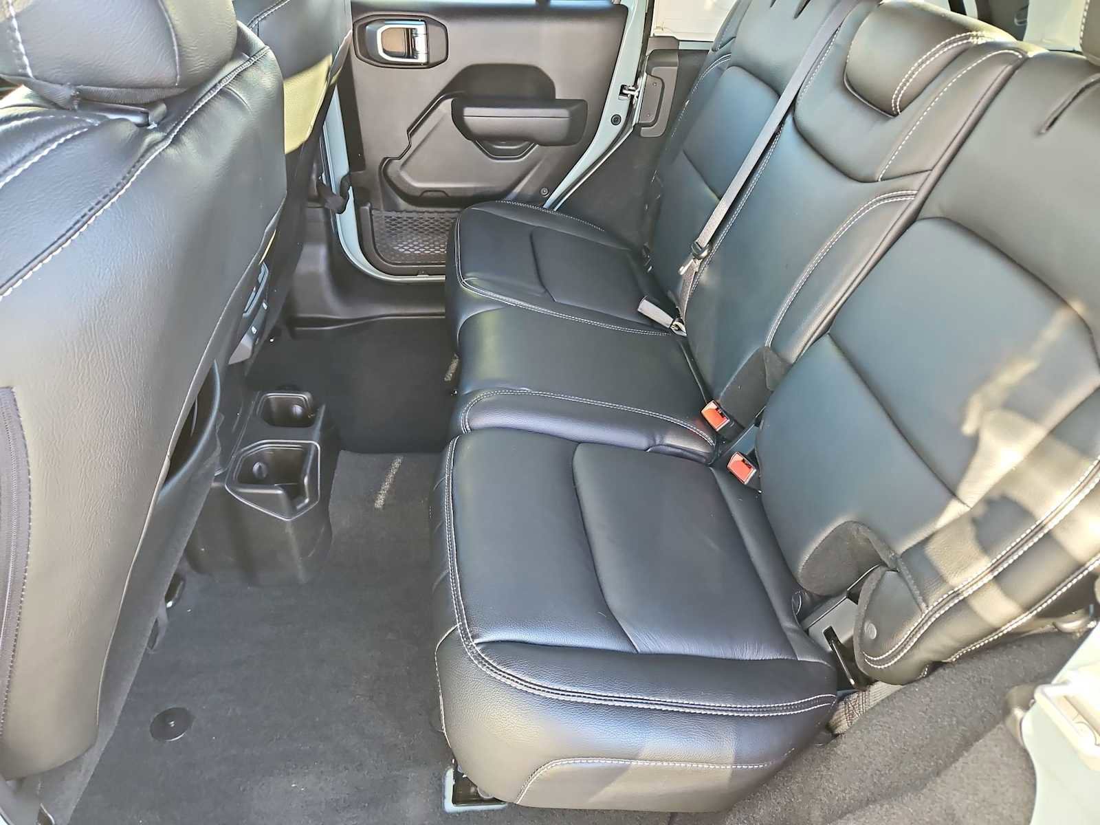 Used 2023 Jeep Wrangler Sport S image 18