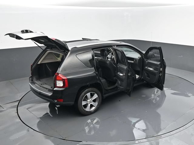 Used 2016 Jeep Compass High Altitude AWD/4WD image 26