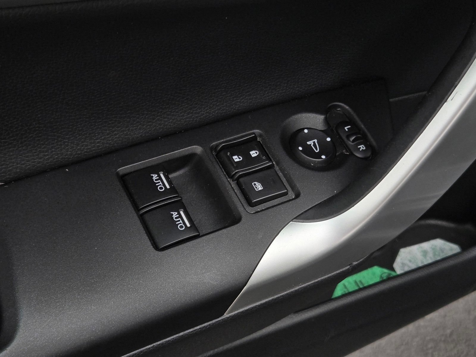Used 2013 Honda Accord EX-L image 8