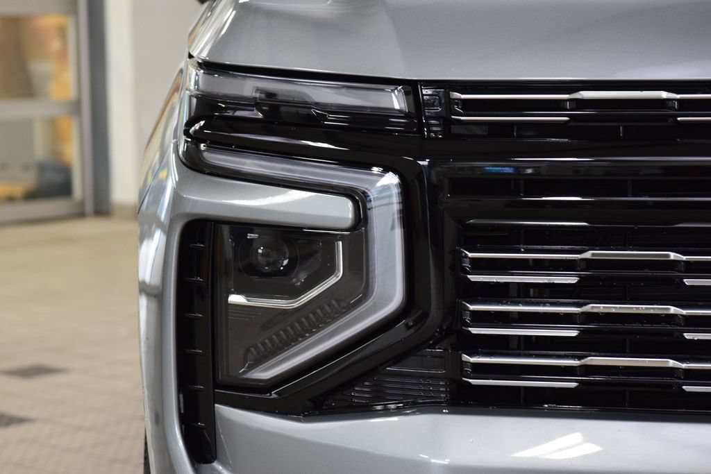 New 2026 Chevrolet Suburban High Country AWD/4WD image 12