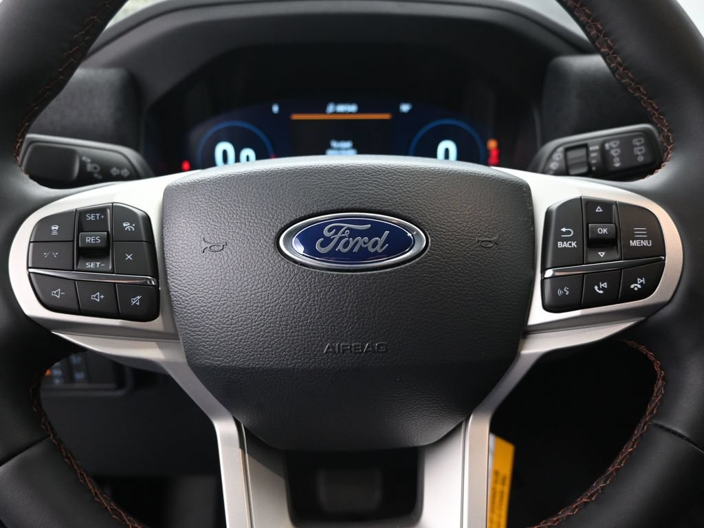 New 2026 Ford Explorer Active RWD image 11