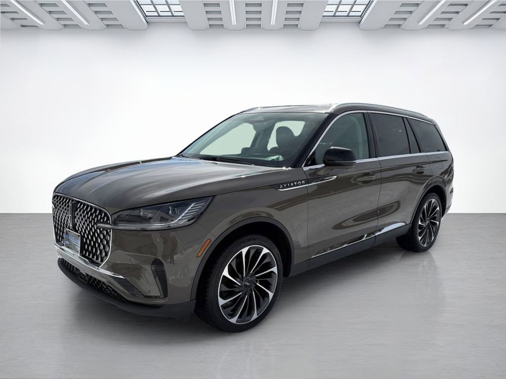 Certified 2025 Lincoln Aviator Reserve w/ Equipment Group 201A image 7