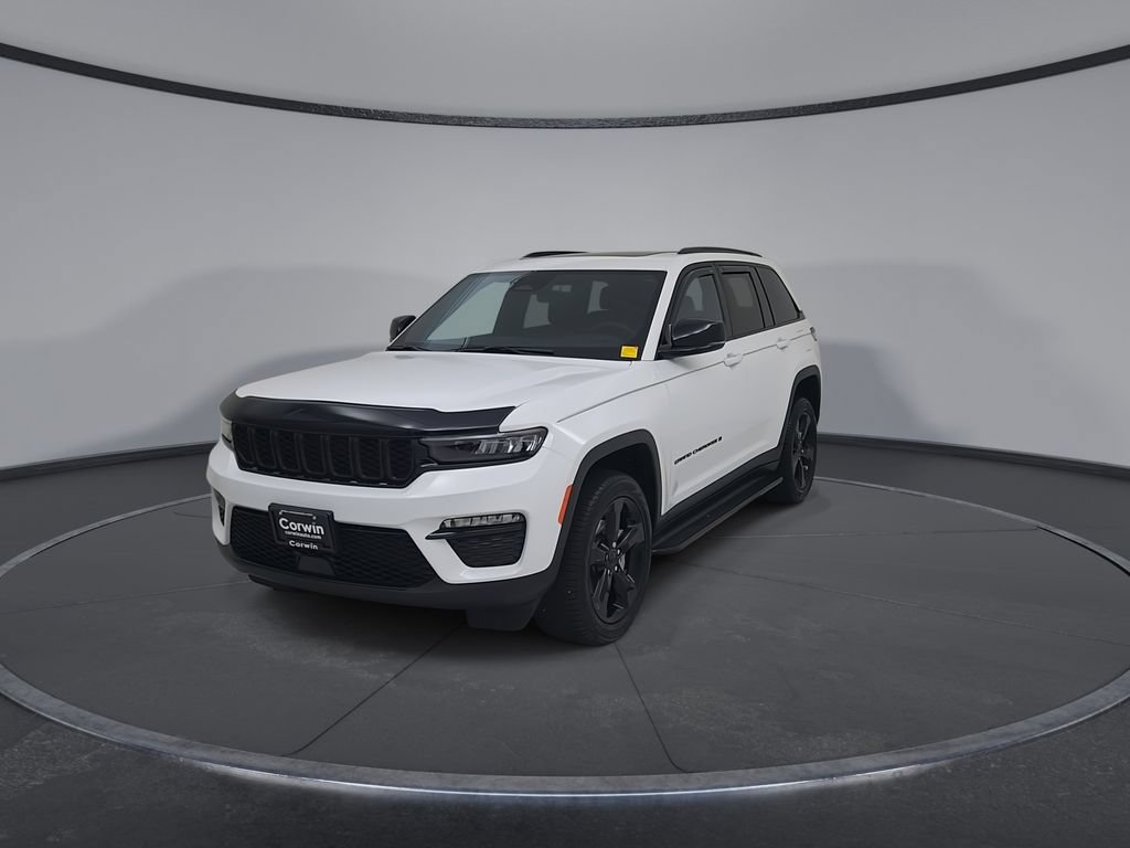 Certified 2025 Jeep Grand Cherokee Limited w/ Black Appearance Package AWD/4WD image 5