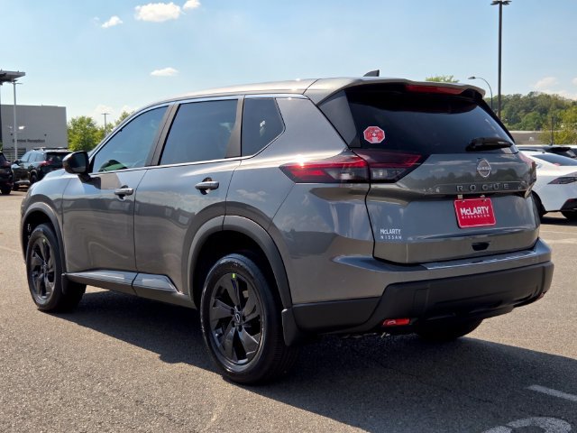 New 2026 Nissan Rogue SV FWD image 3