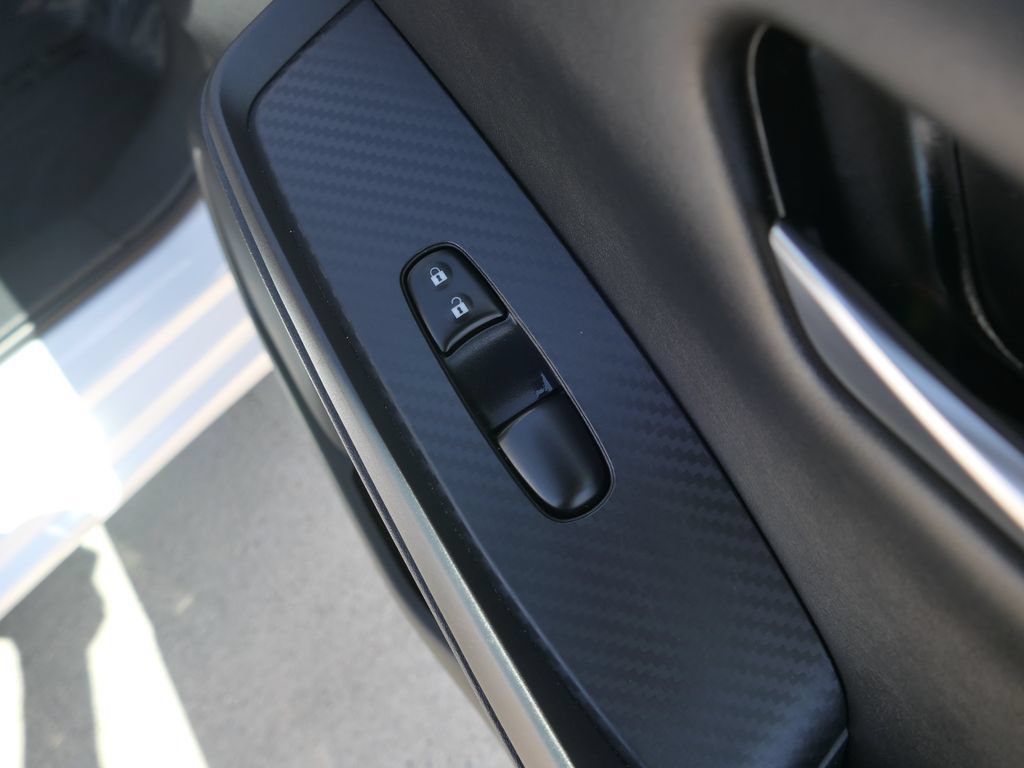Used 2024 Nissan Sentra SV FWD image 23