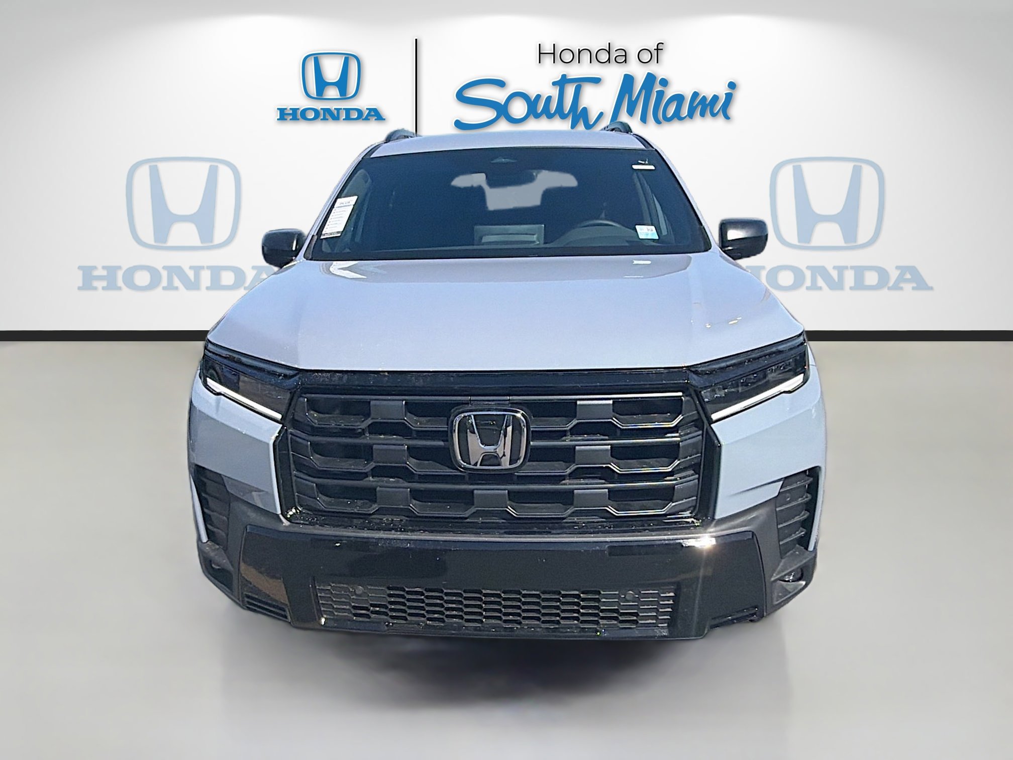 New 2026 Honda Pilot Sport image 2