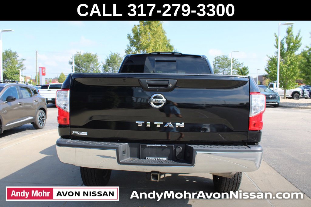 Used 2018 Nissan Titan SV AWD/4WD image 8