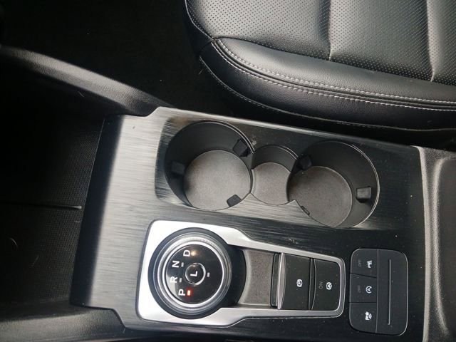 Certified 2022 Ford Escape Titanium w/ Class II Trailer Tow Package image 40