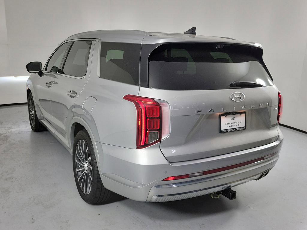 Used 2023 Hyundai Palisade Calligraphy w/ Cargo Package AWD/4WD image 4