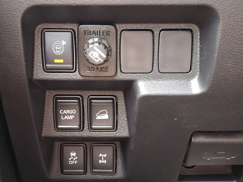 Used 2024 Nissan Frontier PRO-4X w/ Technology Package AWD/4WD image 26