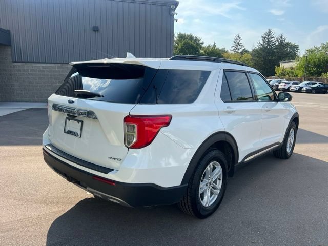 Used 2024 Ford Explorer XLT w/ Equipment Group 202A AWD/4WD image 5