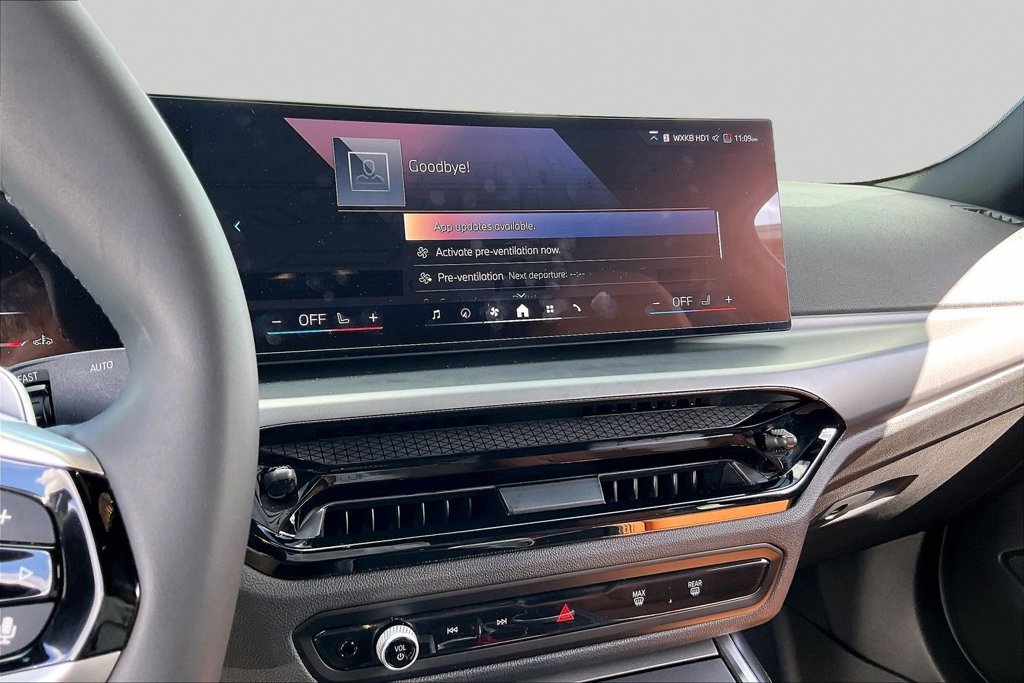 Used 2025 BMW 230i Coupe w/ Convenience Package RWD image 9