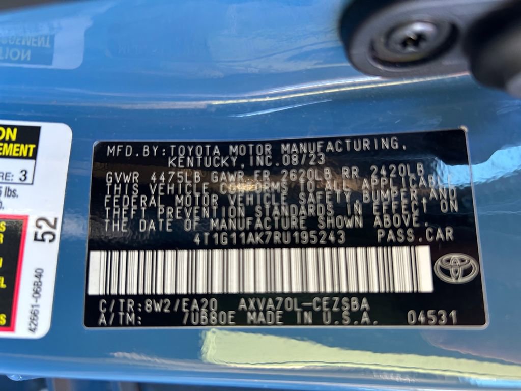 Used 2024 Toyota Camry SE w/ Cold Weather Package FWD image 34