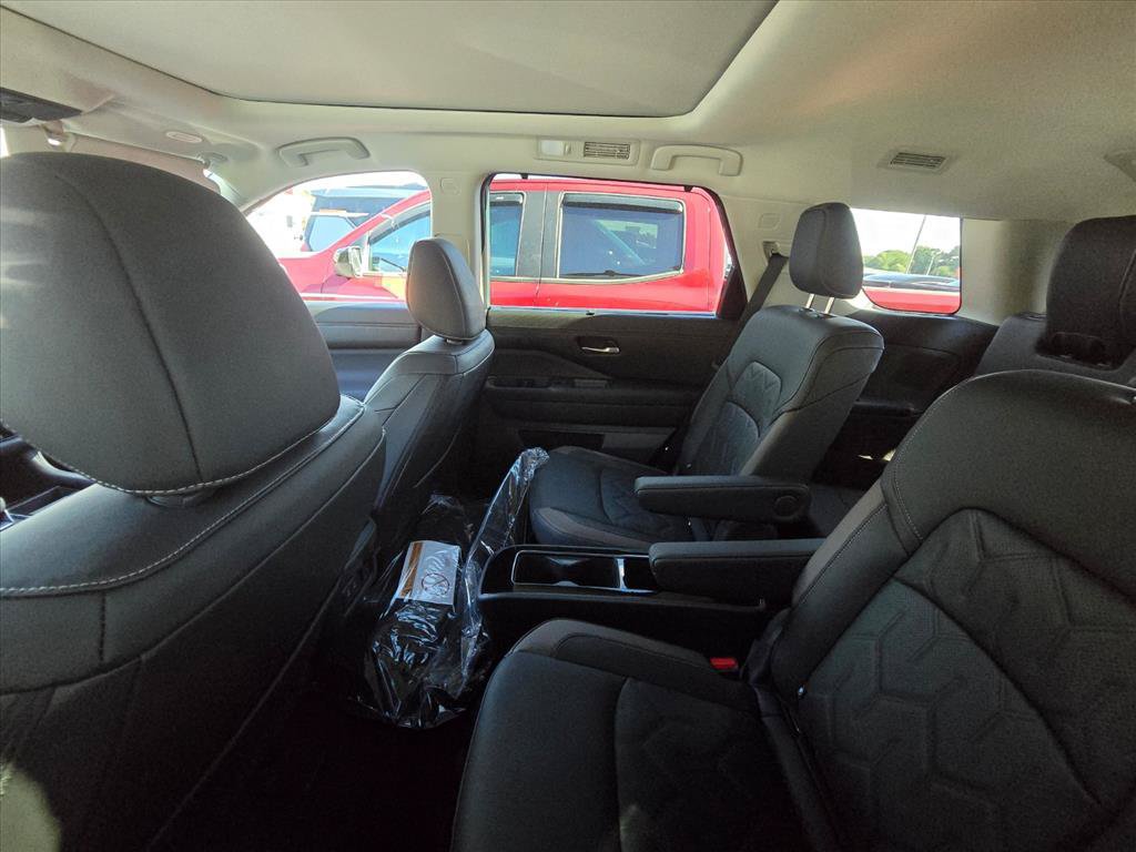 New 2026 Nissan Pathfinder Platinum AWD/4WD image 5