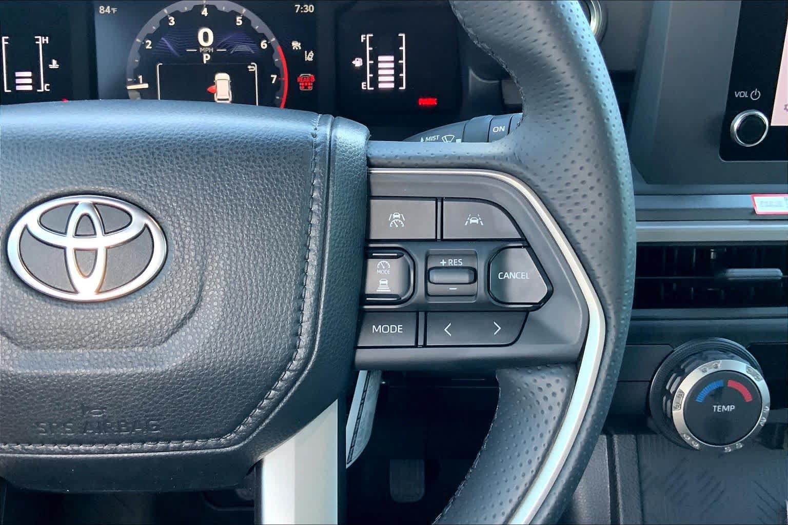 Used 2026 Toyota 4Runner SR5 AWD/4WD image 24