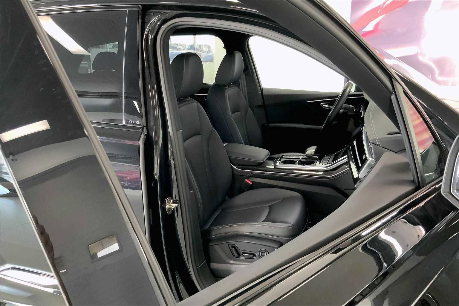 Used 2025 Audi Q7 3.0T Premium Plus w/ Premium Plus Package image 13