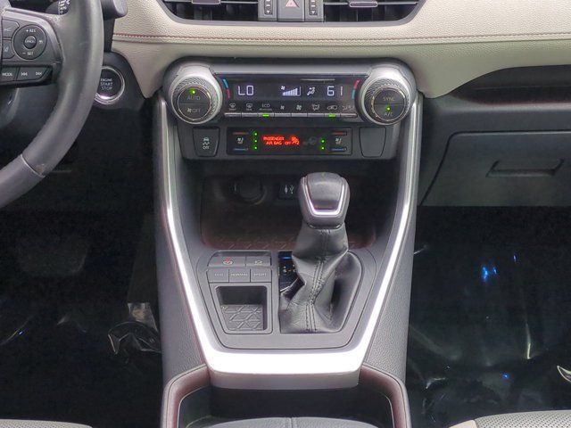 Used 2019 Toyota RAV4 Limited FWD image 18