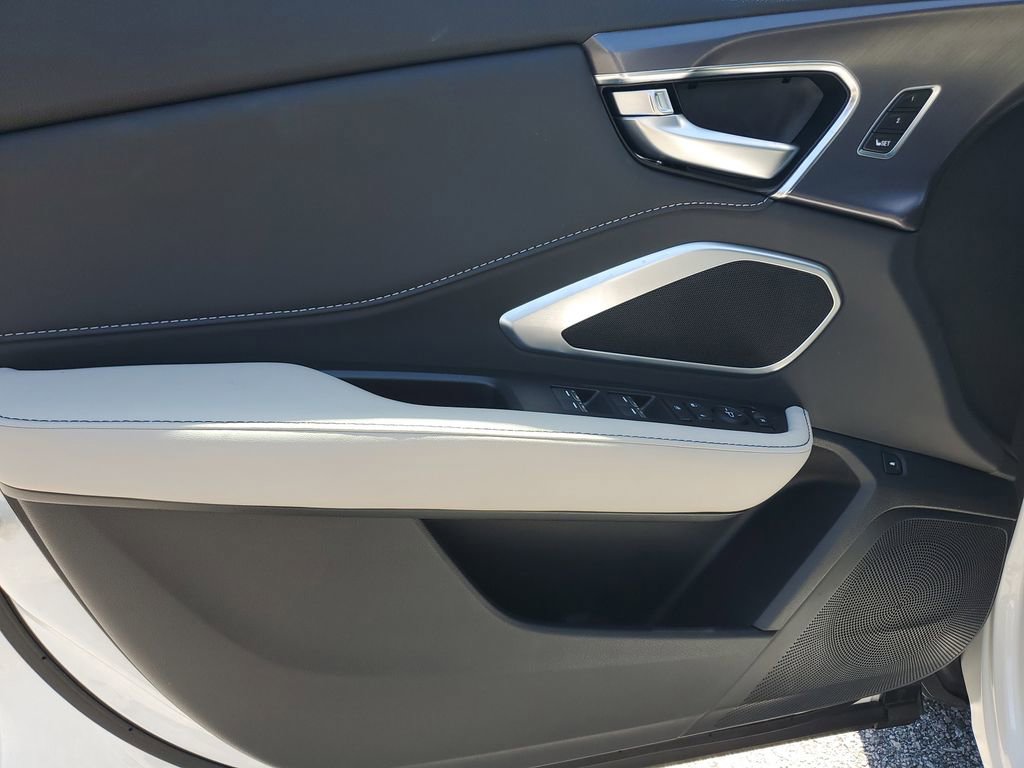 Certified 2025 Acura RDX SH-AWD image 18