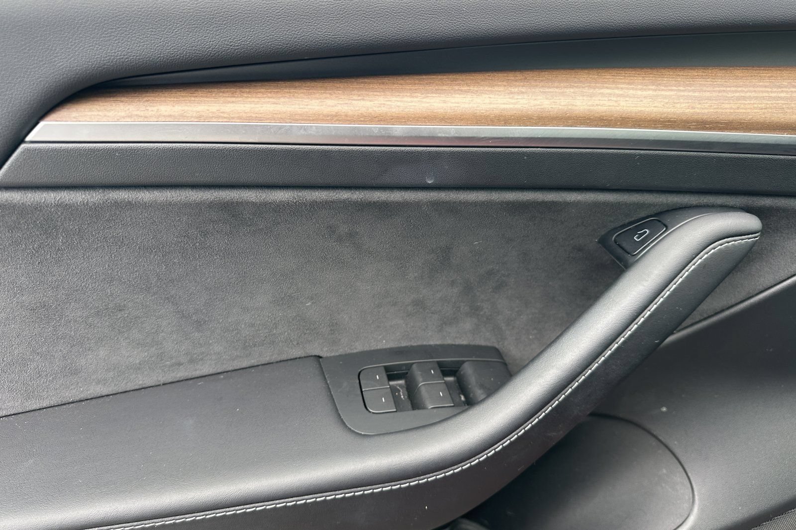 Used 2022 Tesla Model 3 Long Range AWD/4WD image 10