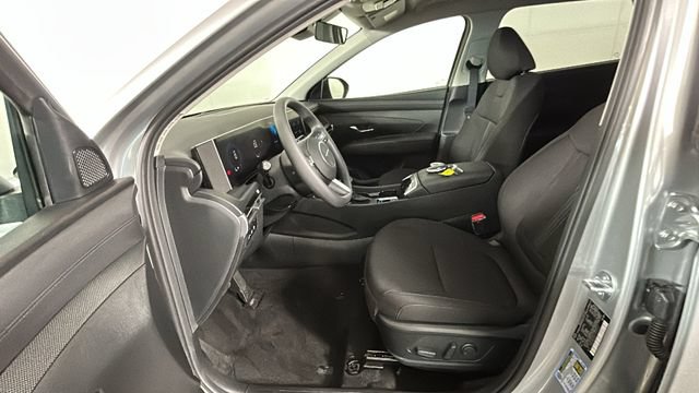 Used 2026 Hyundai Tucson SEL FWD image 11