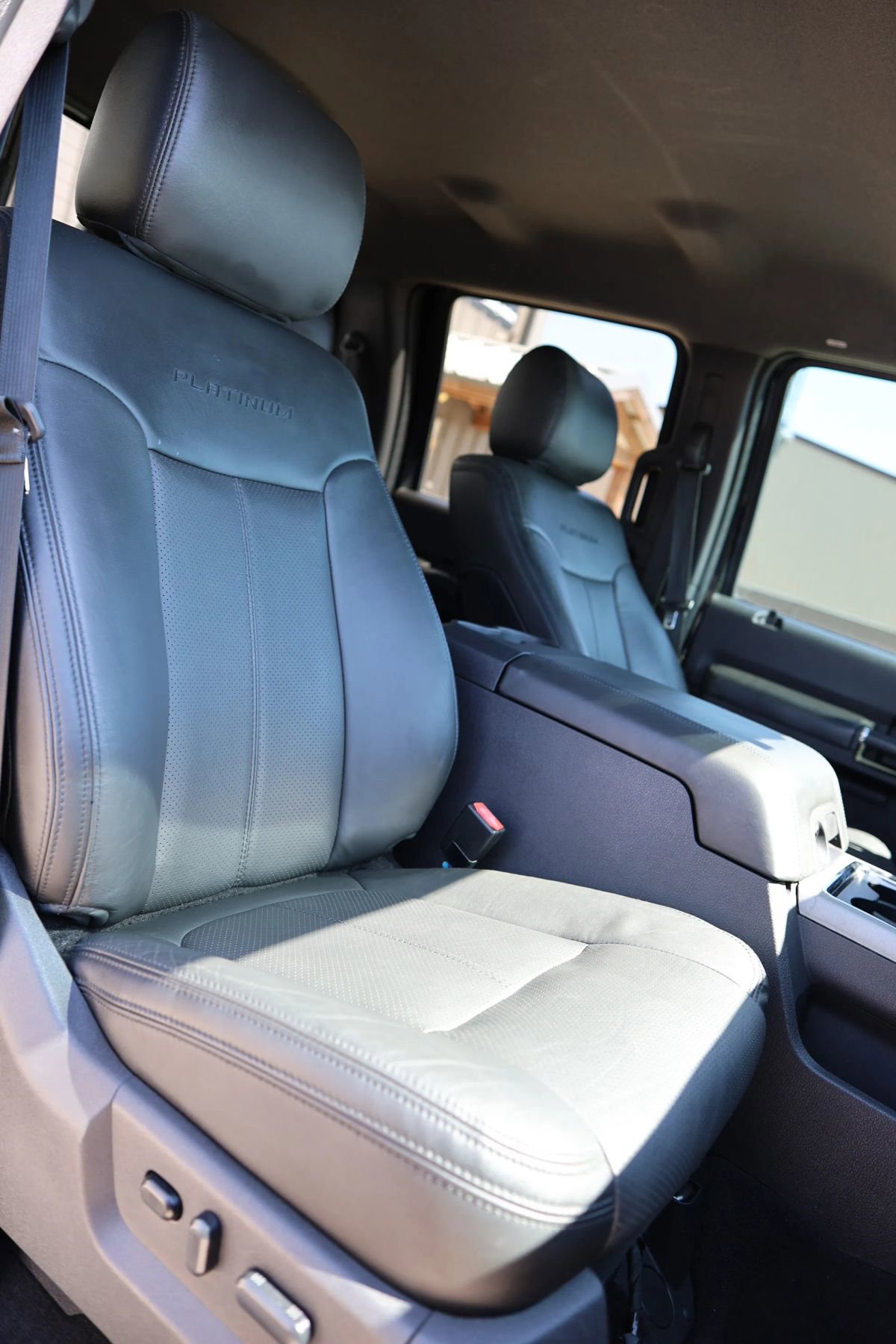 Used 2015 Ford F350 Platinum image 47