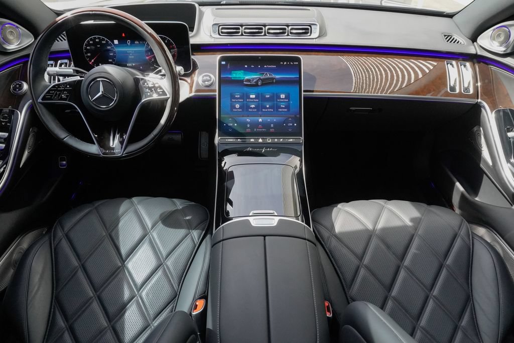 Used 2025 Mercedes-Benz Maybach S 680 4MATIC image 9